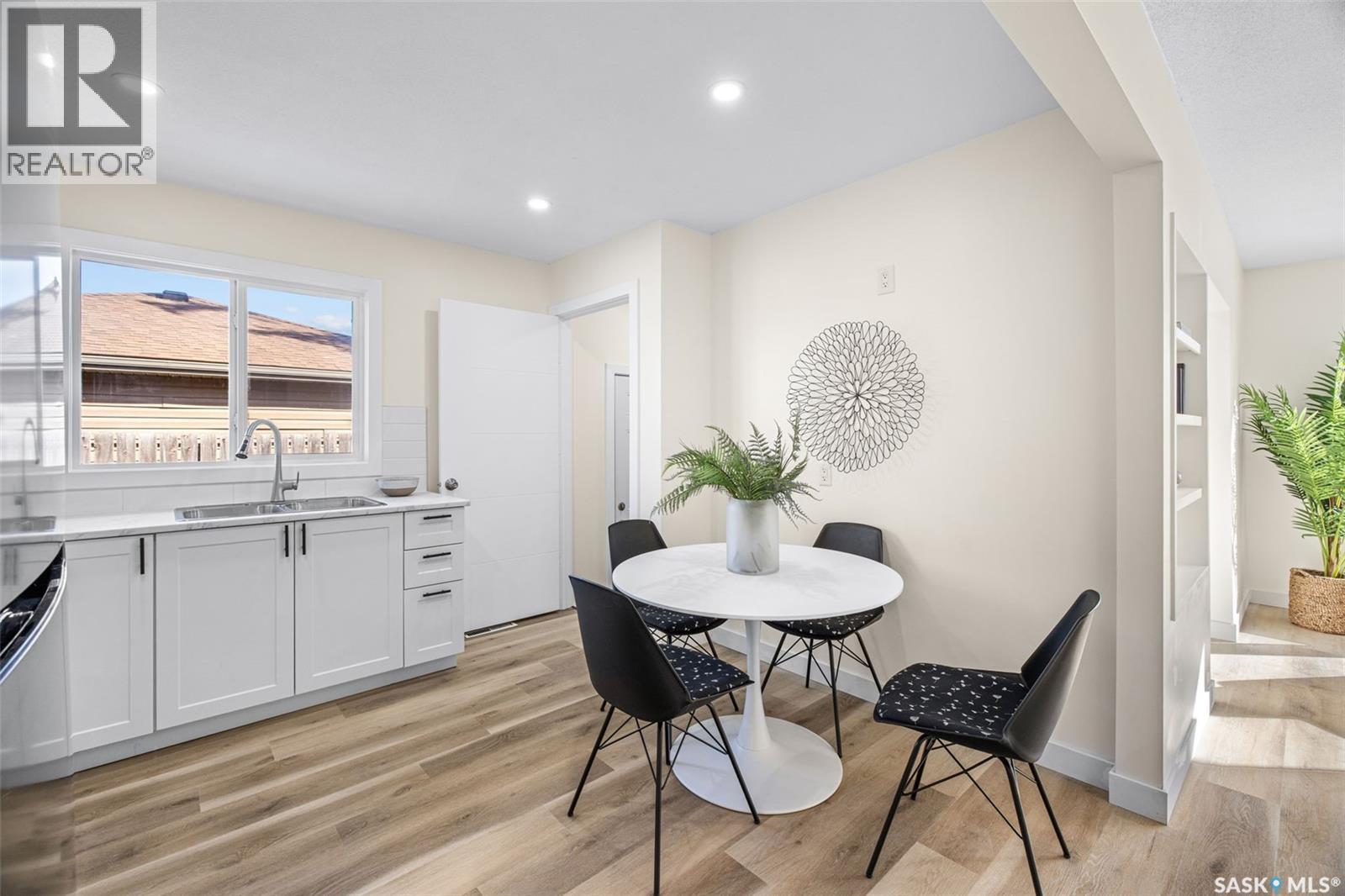 91 Howell Avenue, Saskatoon, SK - Indoor