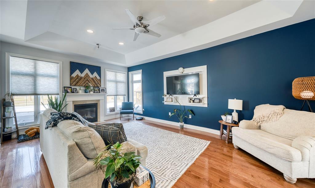 4294 Garden Crescent, Petrolia, ON