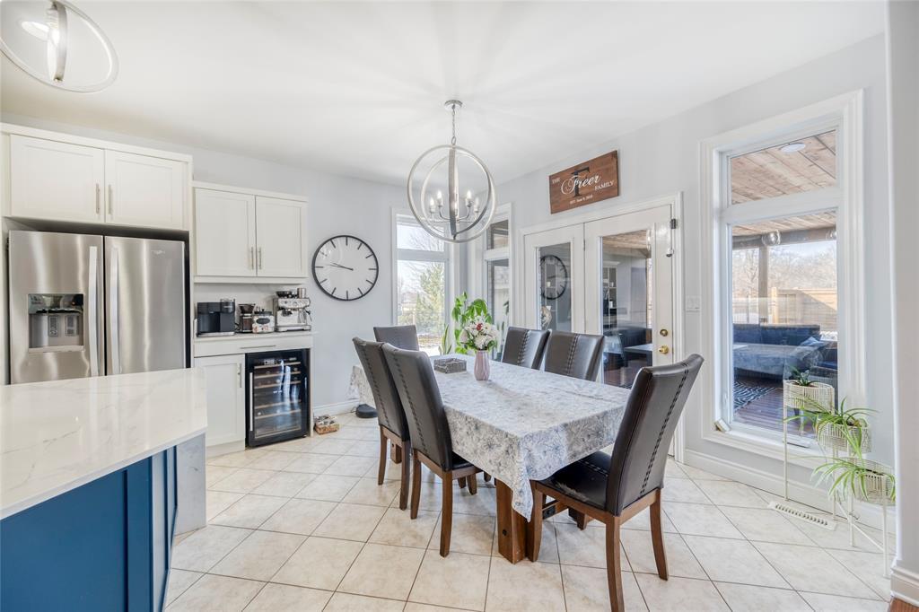 4294 Garden Crescent, Petrolia, ON