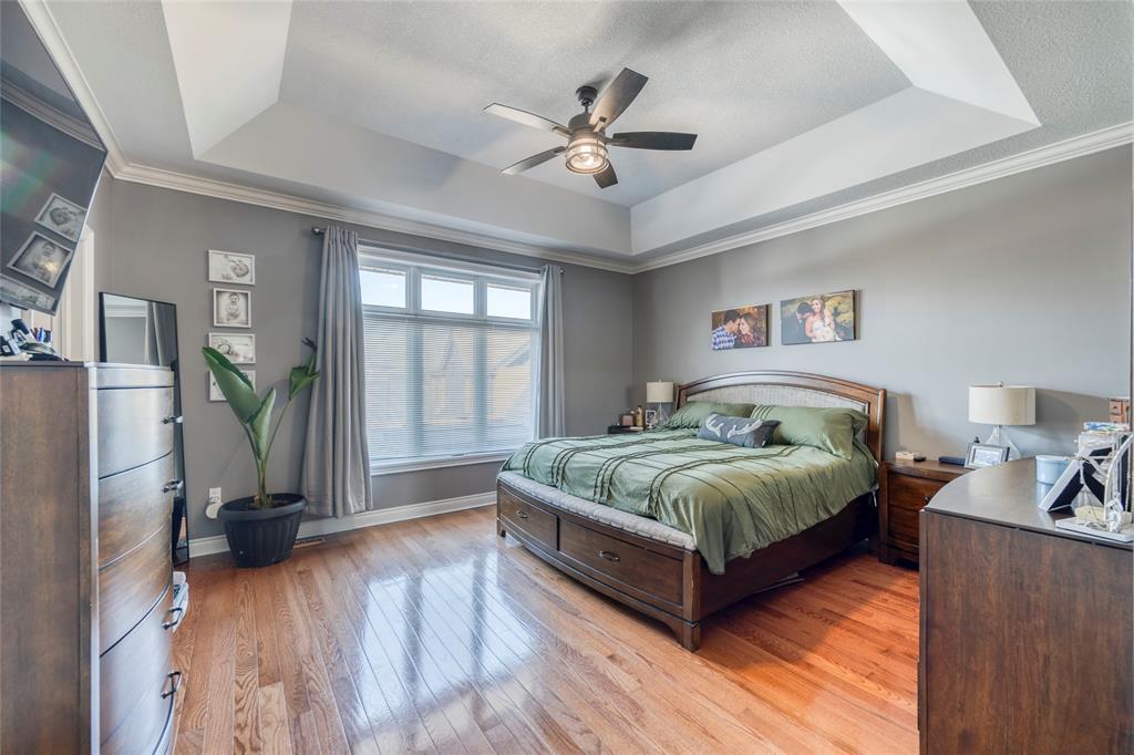 4294 Garden Crescent, Petrolia, ON