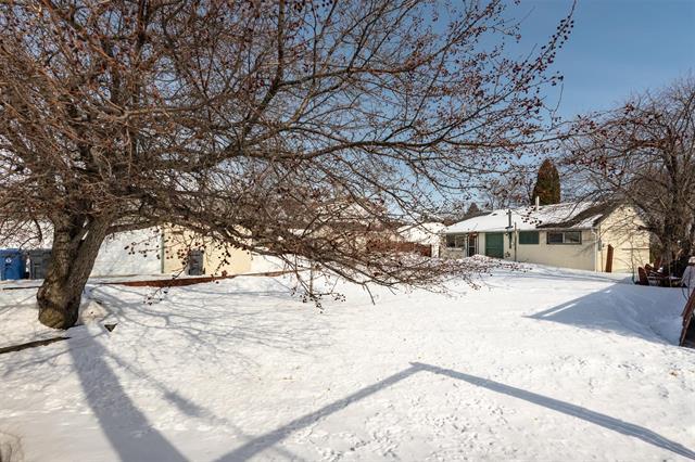 382 Kent Rd, Winnipeg, MB