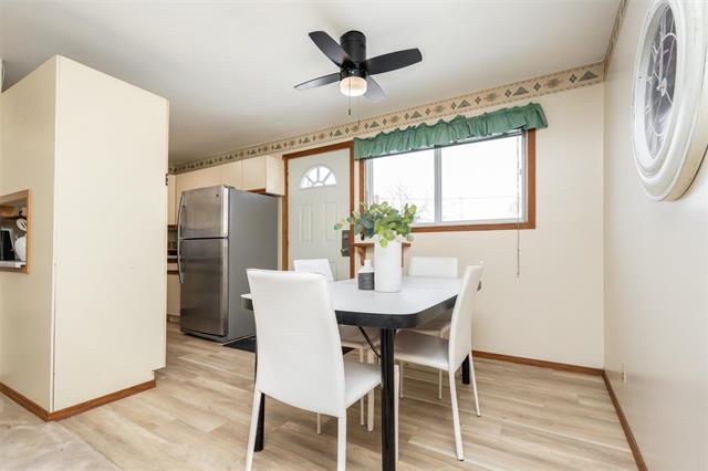 382 Kent Rd, Winnipeg, MB