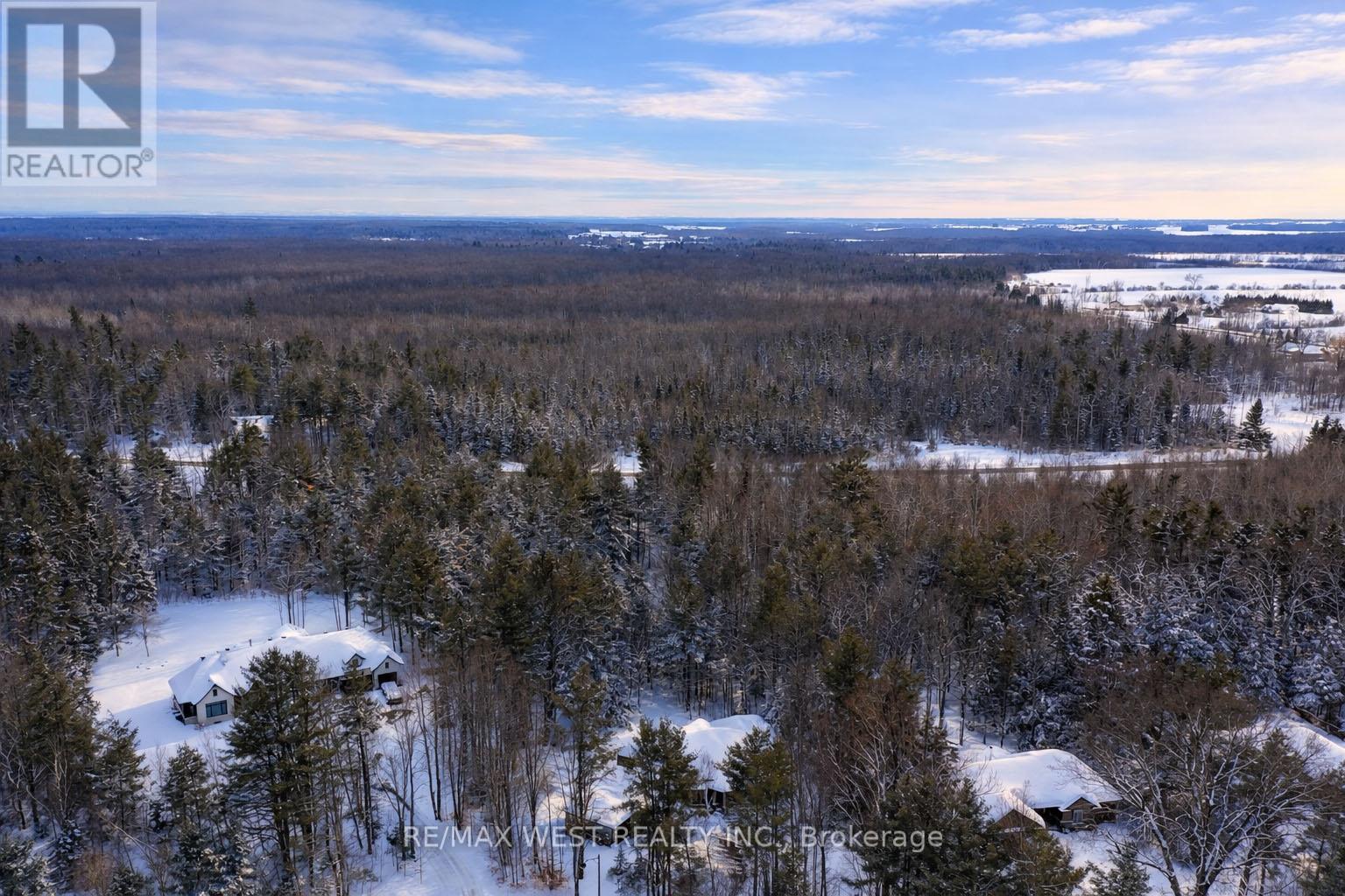 2 Sycamore Circle, Springwater, ON - Outdoor With View