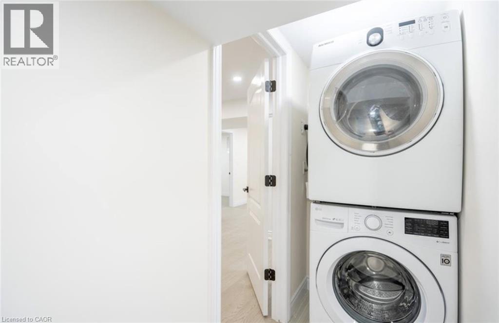 364 Tealby Place, Waterloo, ON - Indoor Photo Showing Laundry Room