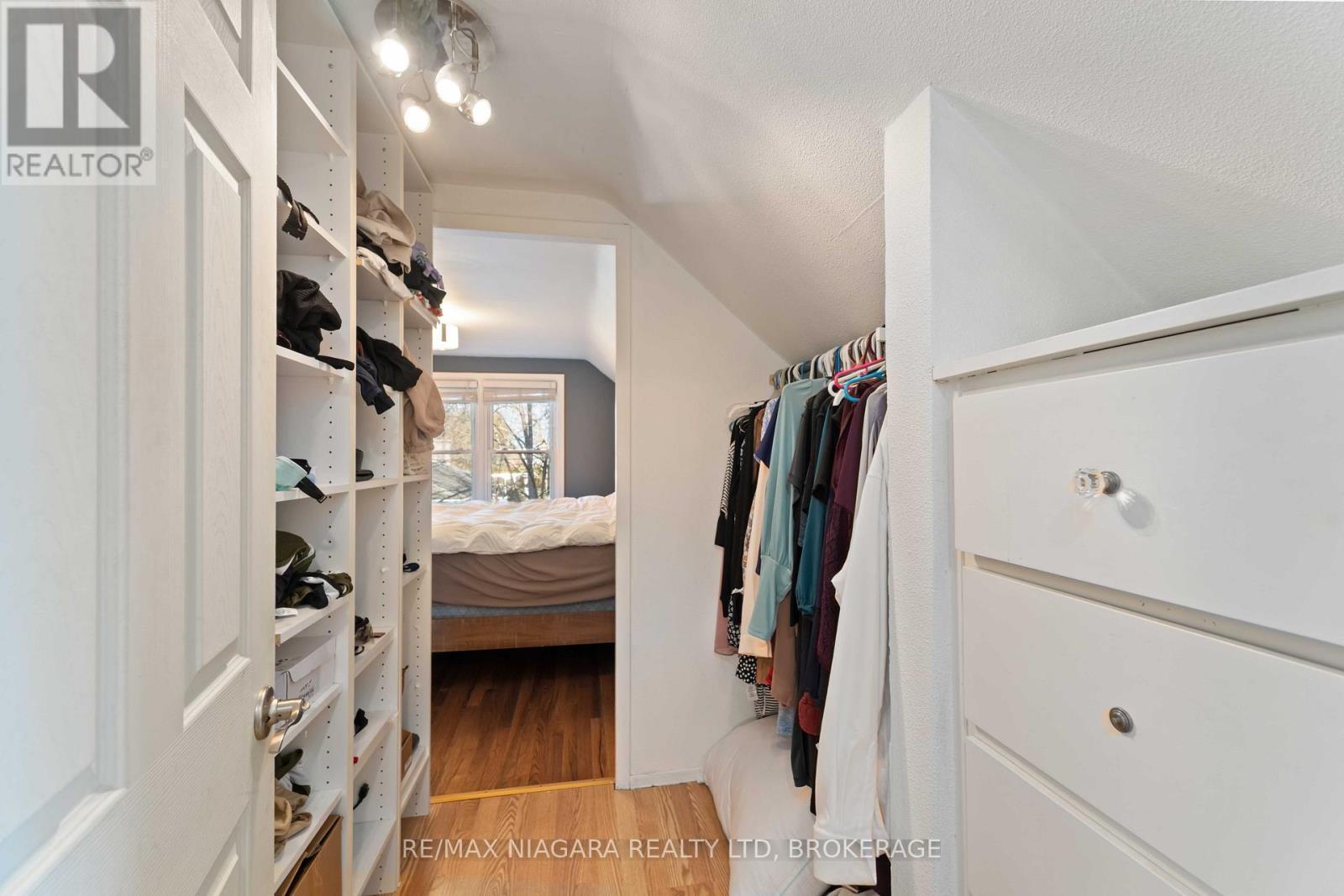1671 Third Street Louth Street, St. Catharines (Rural Fourth), ON - Indoor With Storage
