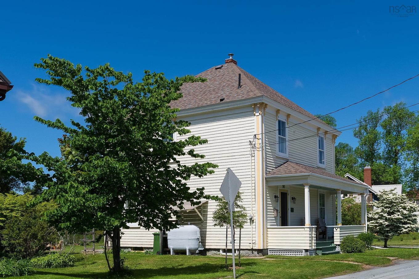 90 Tannery Road, Lunenburg, NS