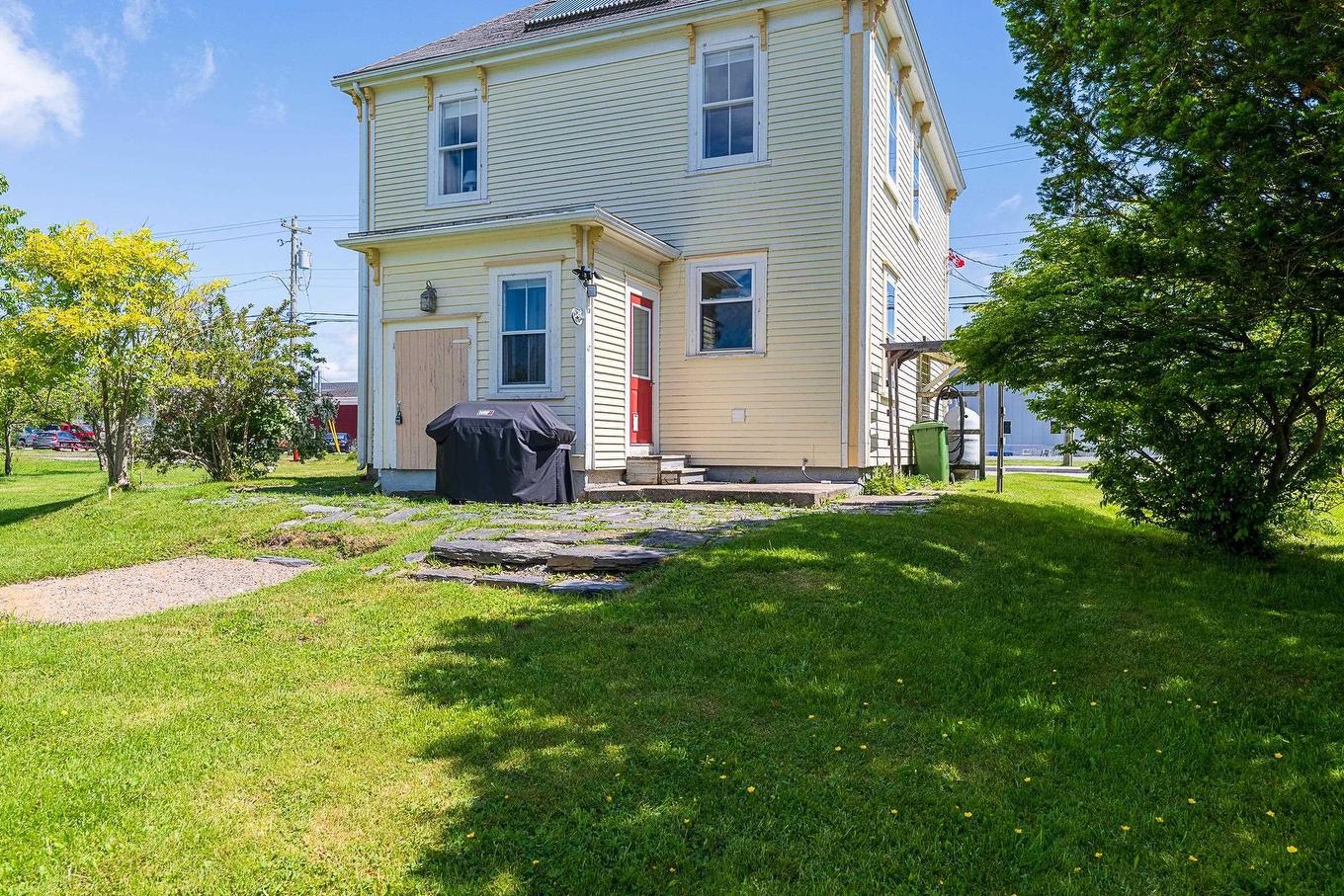 90 Tannery Road, Lunenburg, NS