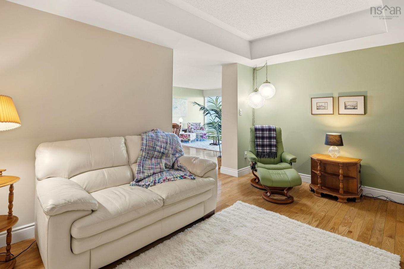 304 647 Bedford Highway, Halifax, NS