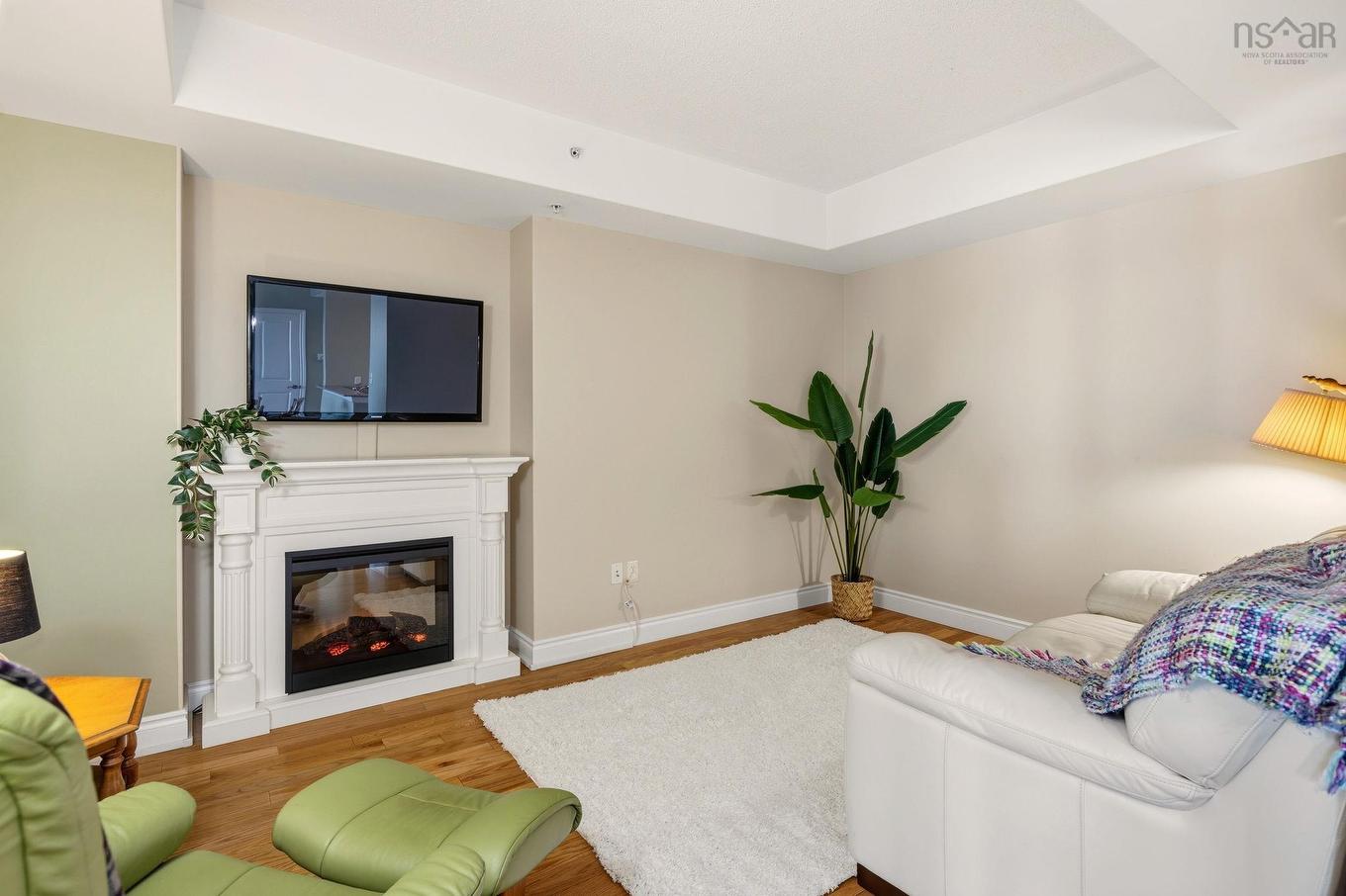 304 647 Bedford Highway, Halifax, NS