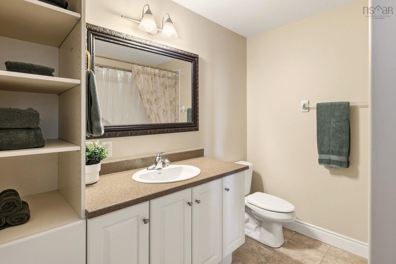 304 647 Bedford Highway, Halifax, NS
