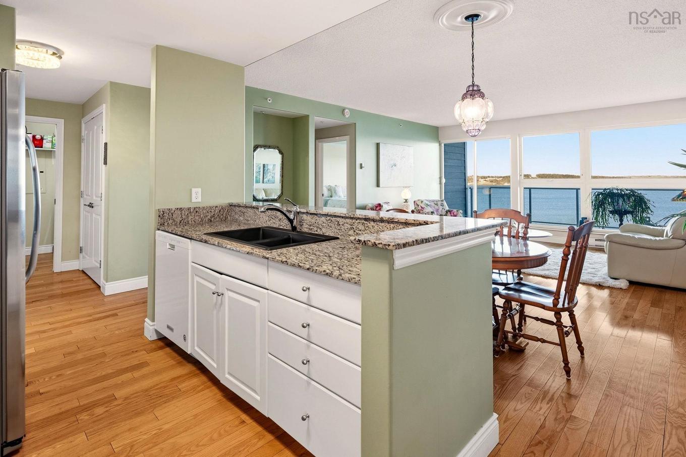 304 647 Bedford Highway, Halifax, NS