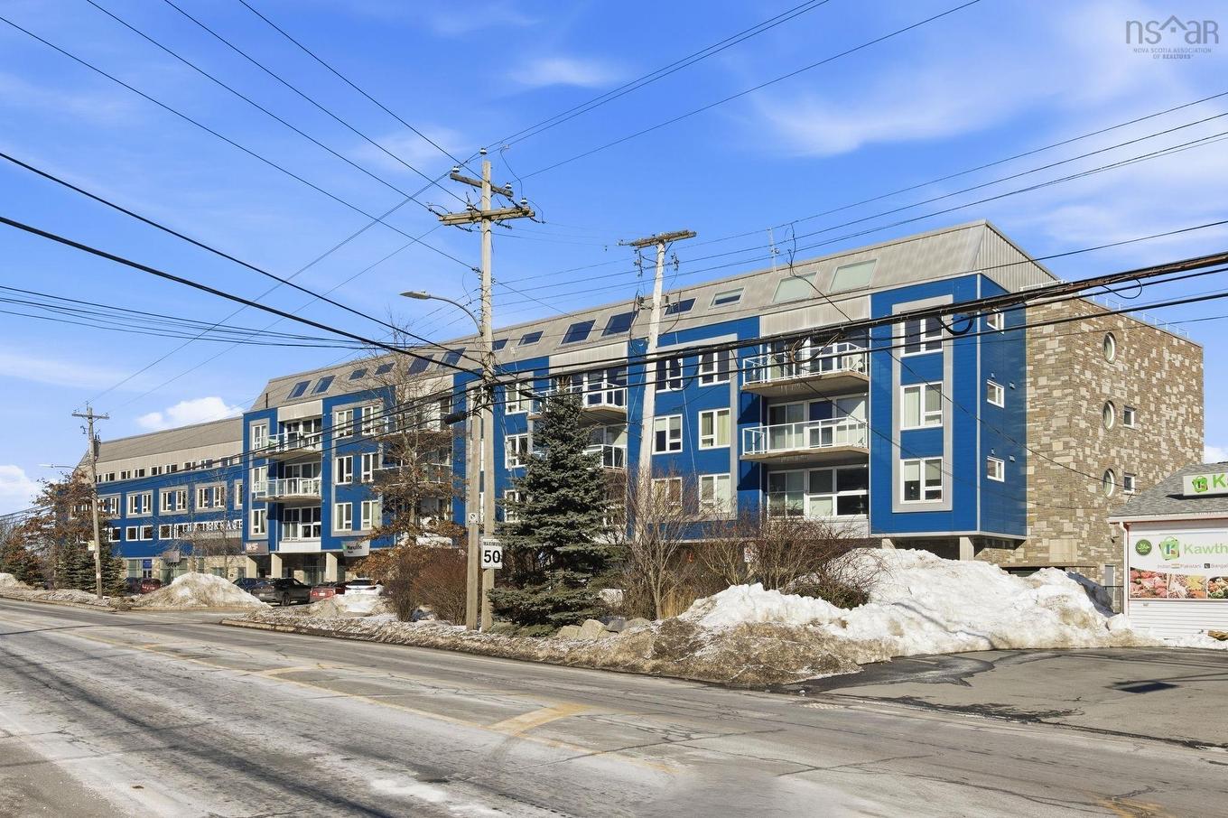 304 647 Bedford Highway, Halifax, NS
