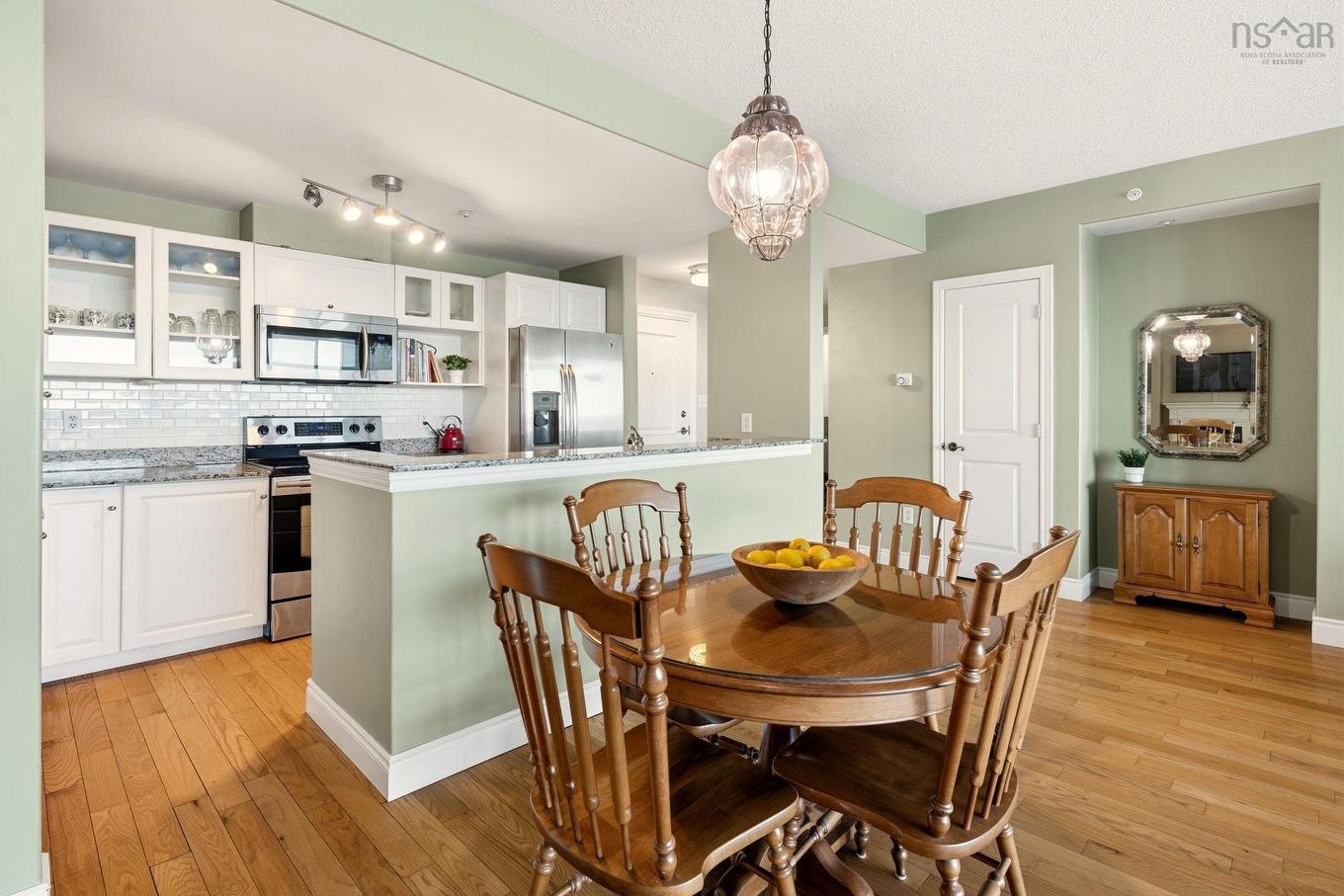 304 647 Bedford Highway, Halifax, NS