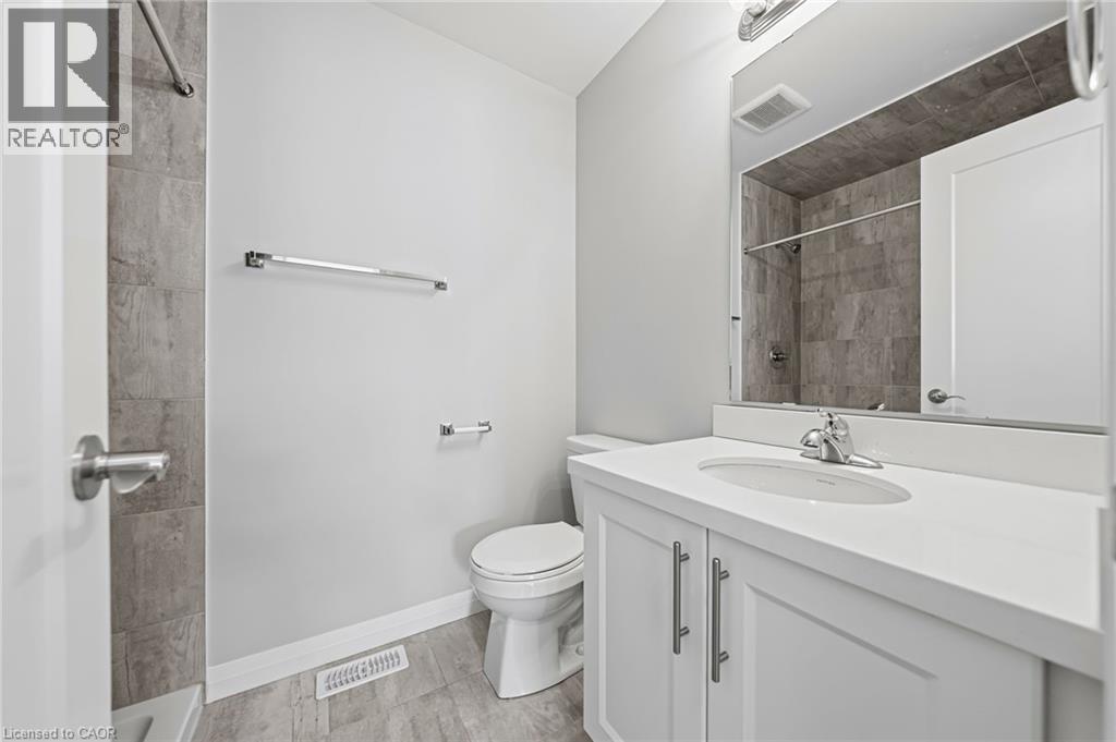 53 Aquarius Crescent, Hamilton, ON - Indoor Photo Showing Bathroom