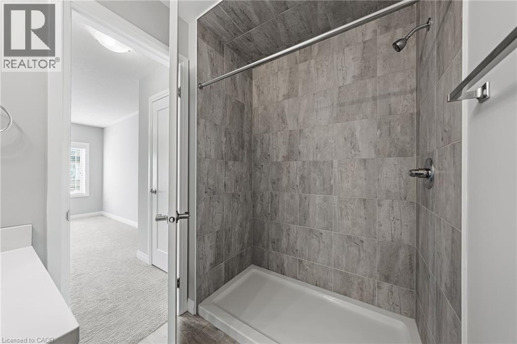 53 Aquarius Crescent, Hamilton, ON - Indoor Photo Showing Bathroom