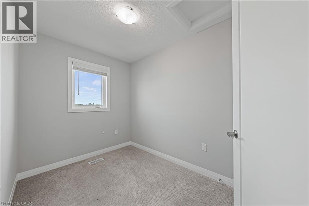 53 Aquarius Crescent, Hamilton, ON - Indoor Photo Showing Other Room