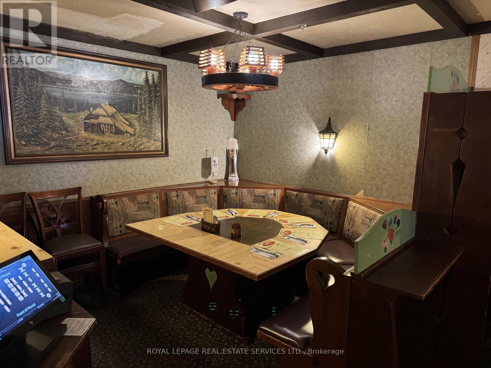 255 King Street E, Hamilton, ON