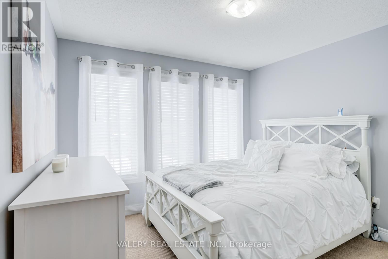 63 Bathgate Crescent, Clarington, ON - Indoor Photo Showing Bedroom
