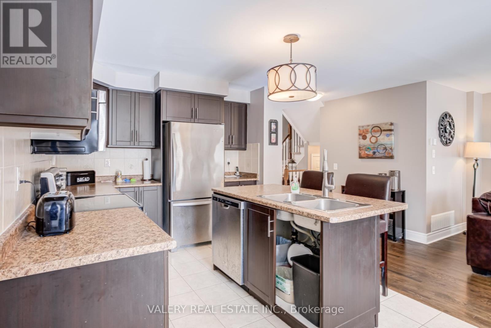 63 Bathgate Crescent, Clarington, ON - Indoor Photo Showing Kitchen With Double Sink