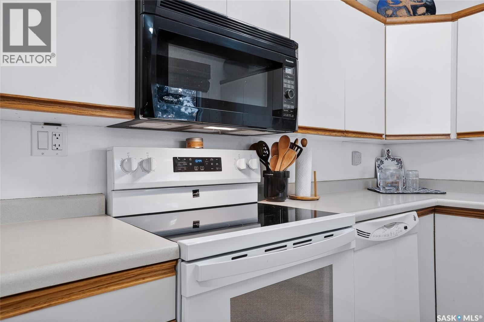 13 1128 Mckercher Drive, Saskatoon, SK - Indoor Photo Showing Kitchen