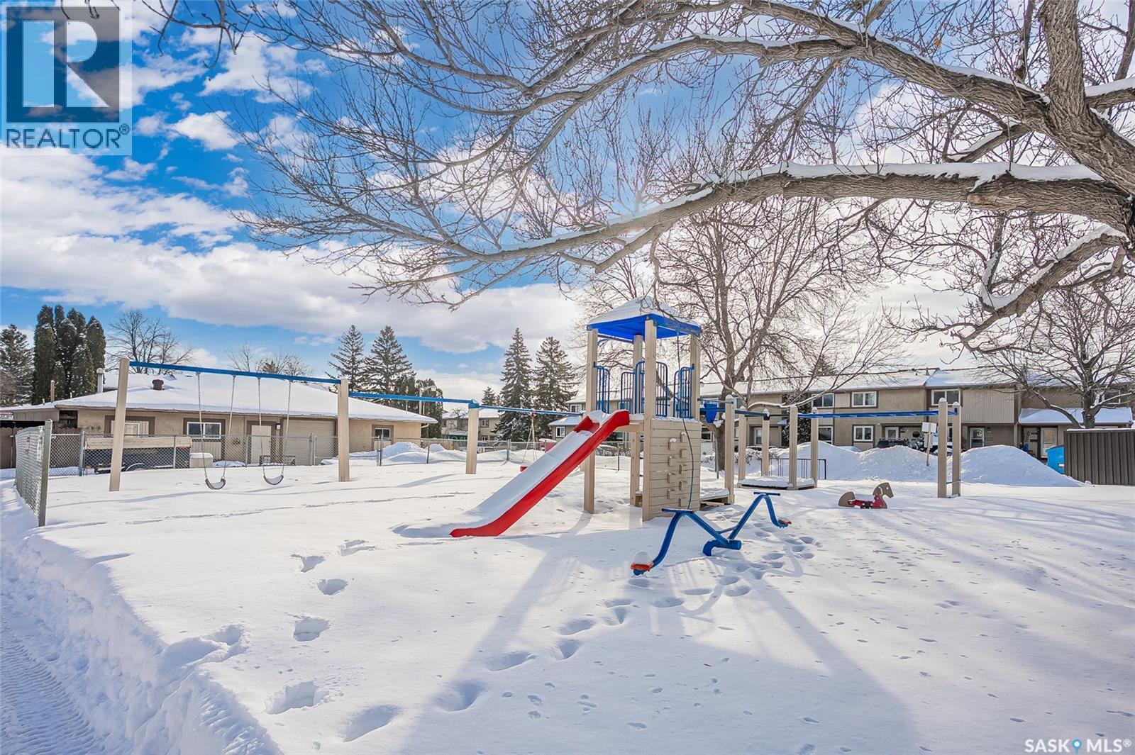 13 1128 Mckercher Drive, Saskatoon, SK - Outdoor