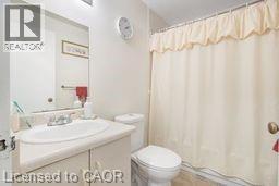 150 Park Avenue E Unit# 104, Chatham, ON - Indoor Photo Showing Bathroom