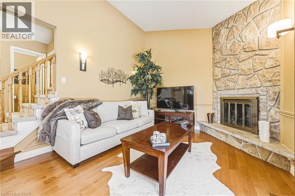 577 Tomahawk Crescent, Ancaster, ON - Indoor Photo Showing Living Room With Fireplace