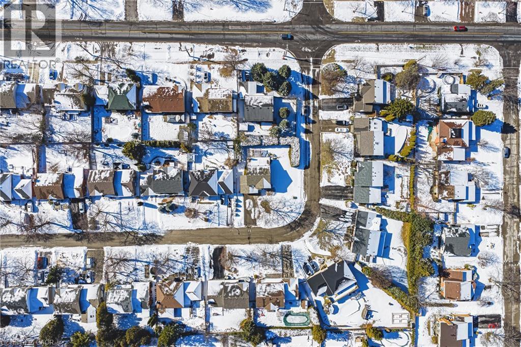 577 Tomahawk Crescent, Ancaster, ON - Outdoor With View