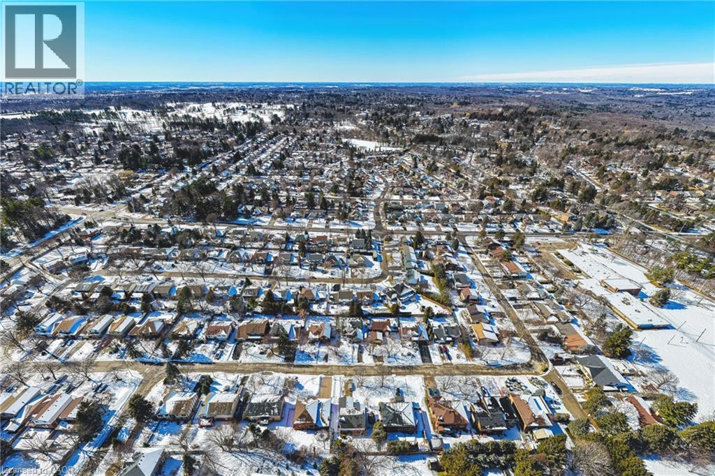 577 Tomahawk Crescent, Ancaster, ON - Outdoor With View