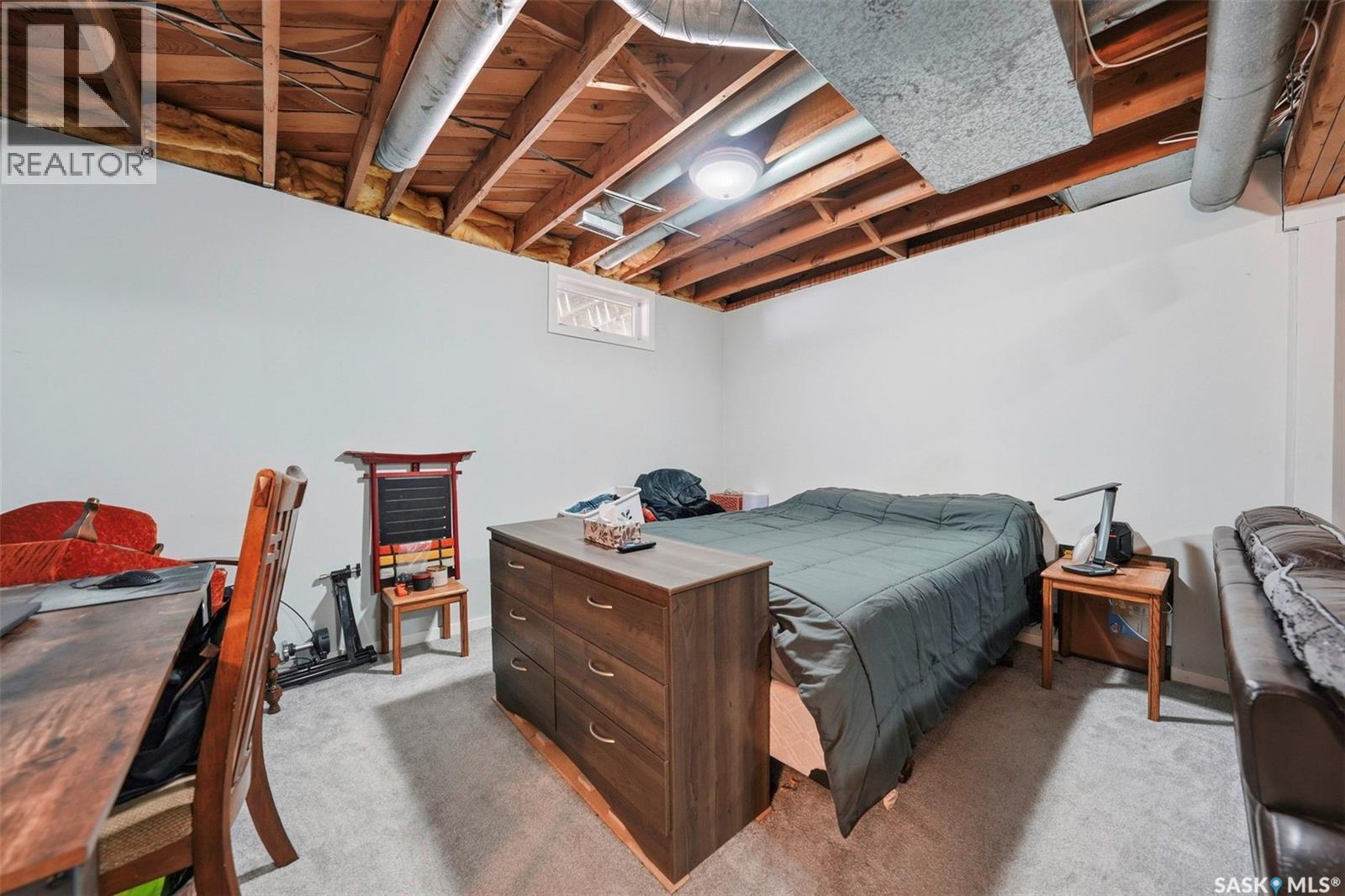 2349 Easthill, Saskatoon, SK - Indoor