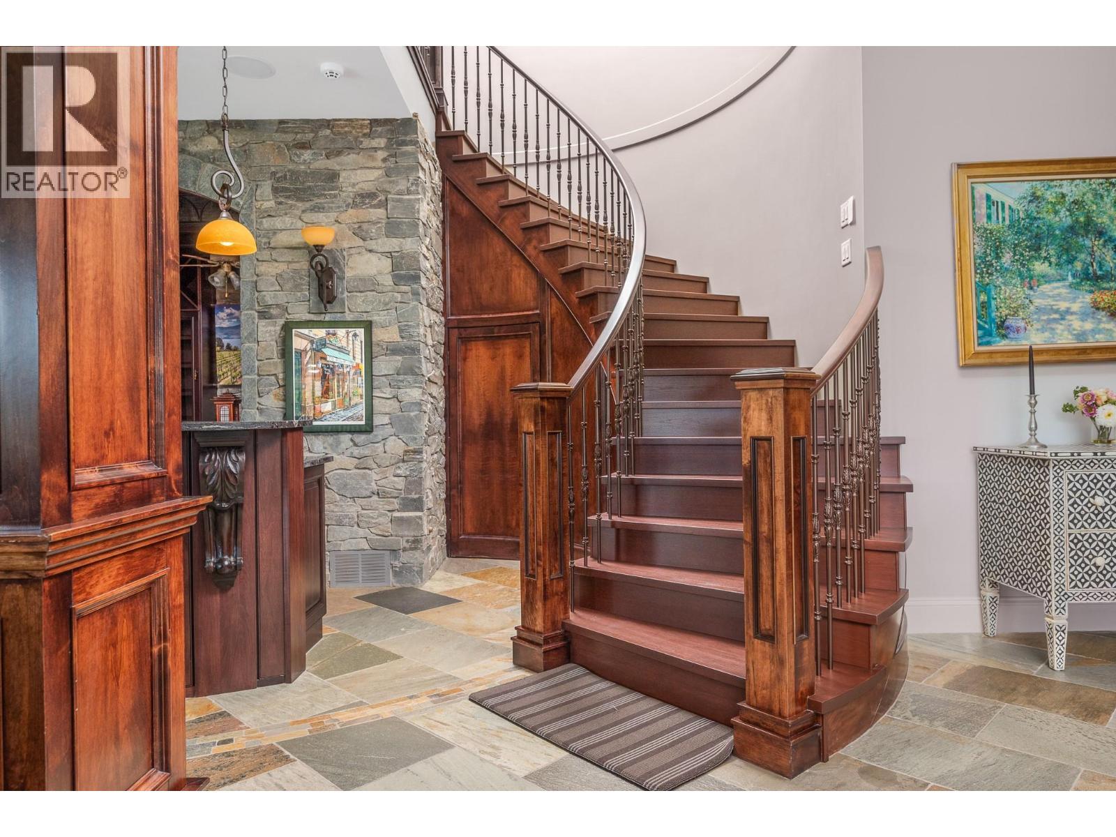 602 Falcon Point Way, Vernon, BC - Indoor Photo Showing Other Room