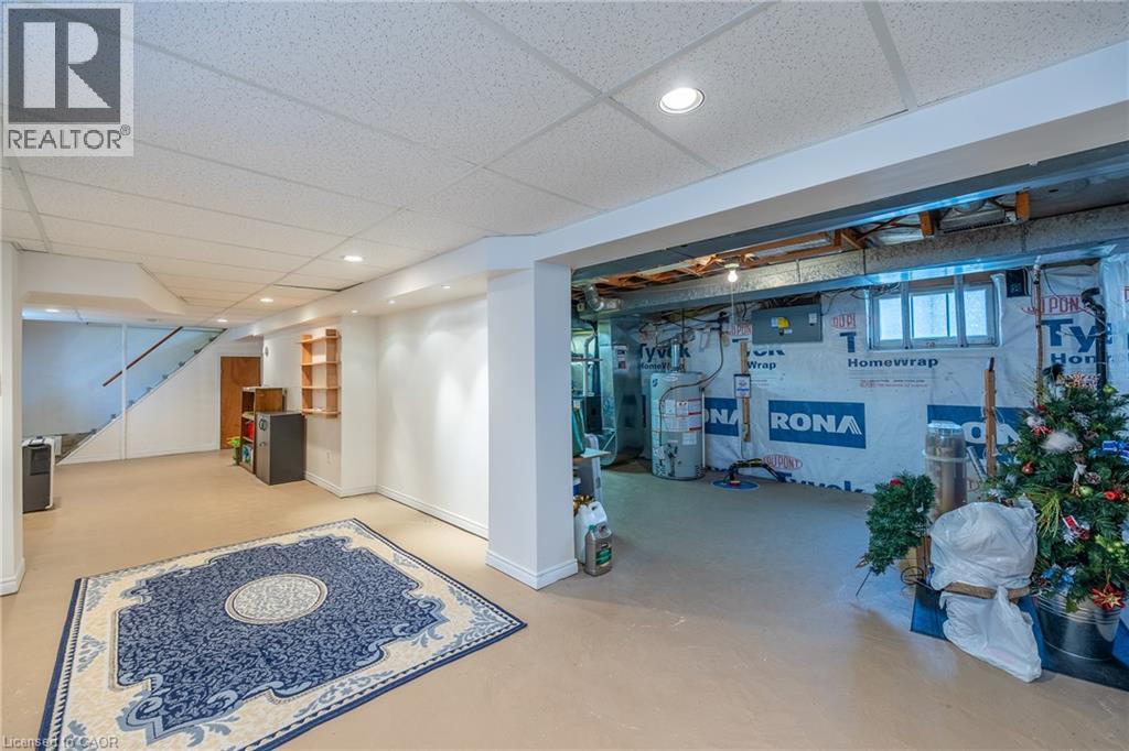 290 East 14Th Street, Hamilton, ON - Indoor Photo Showing Other Room