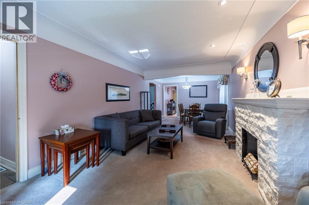 290 East 14Th Street, Hamilton, ON - Indoor