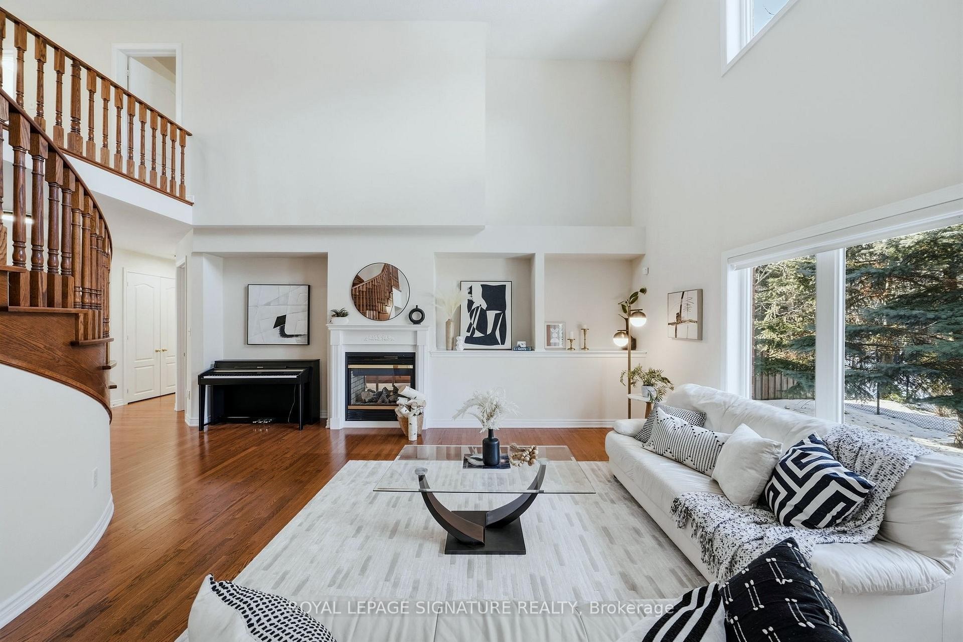 192 Williamson Drive E, Ajax, ON - Indoor Photo Showing Living Room With Fireplace