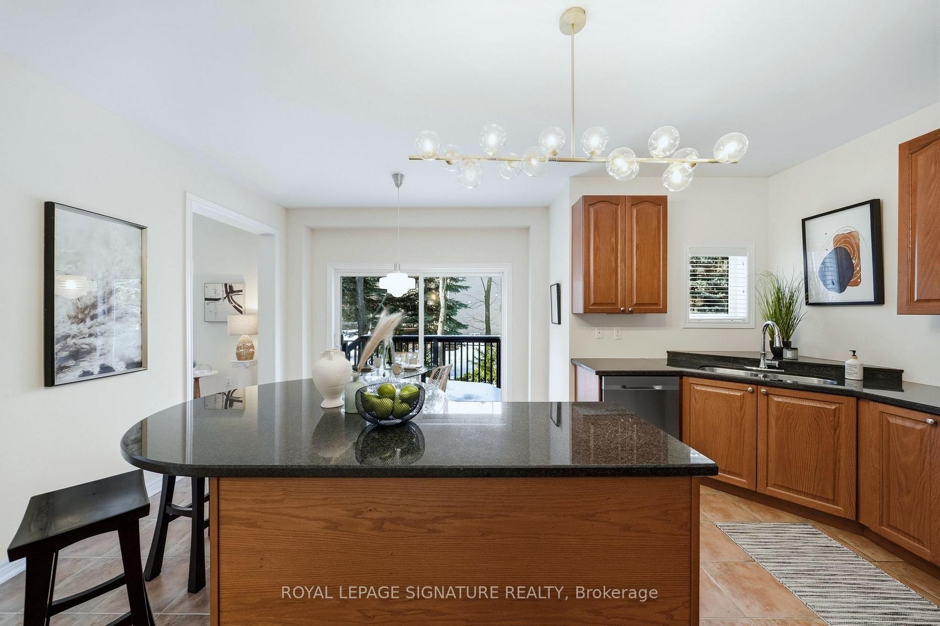 192 Williamson Drive E, Ajax, ON - Indoor Photo Showing Kitchen With Double Sink