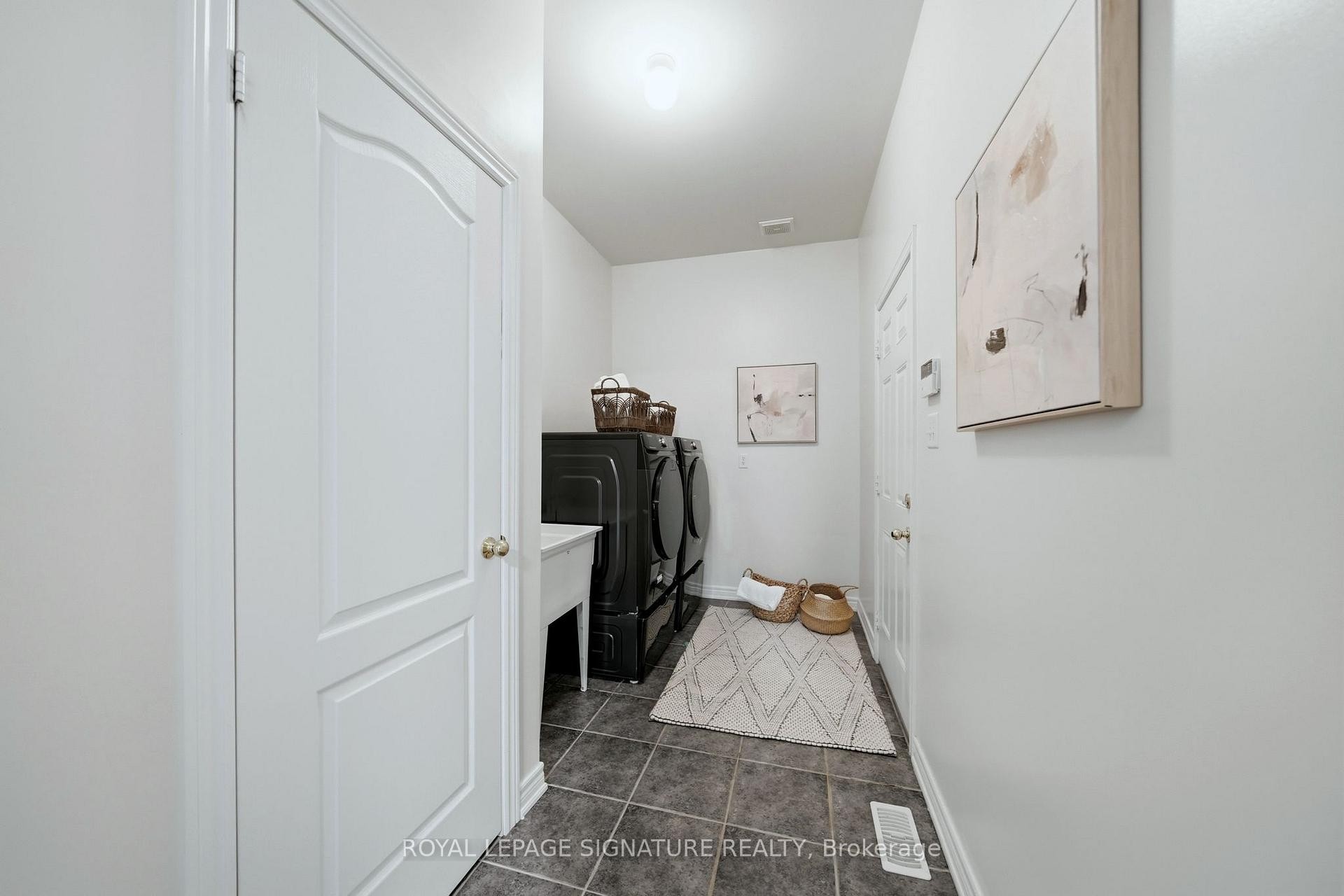 192 Williamson Drive E, Ajax, ON - Indoor Photo Showing Other Room