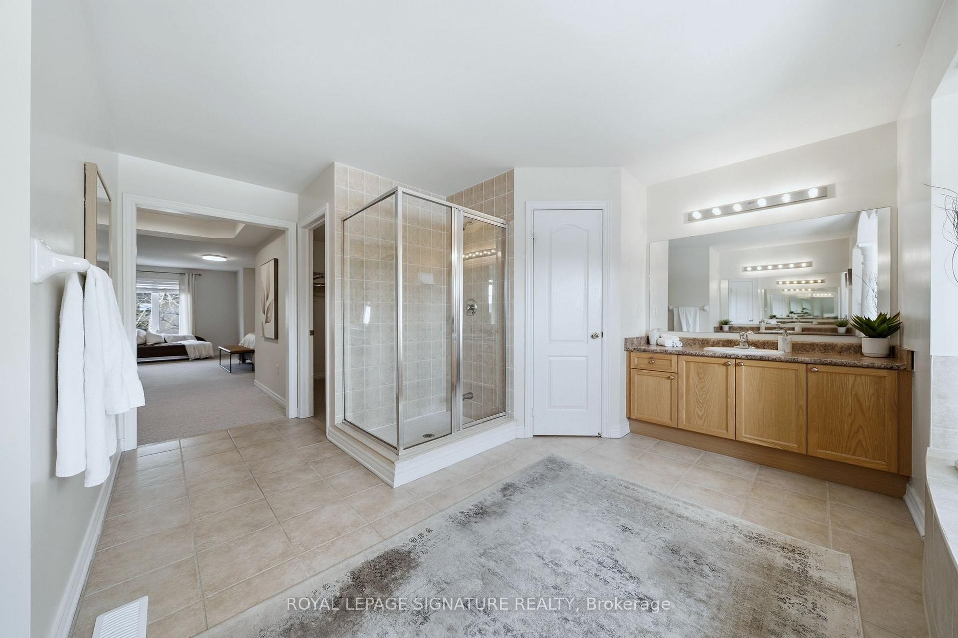 192 Williamson Drive E, Ajax, ON - Indoor Photo Showing Other Room