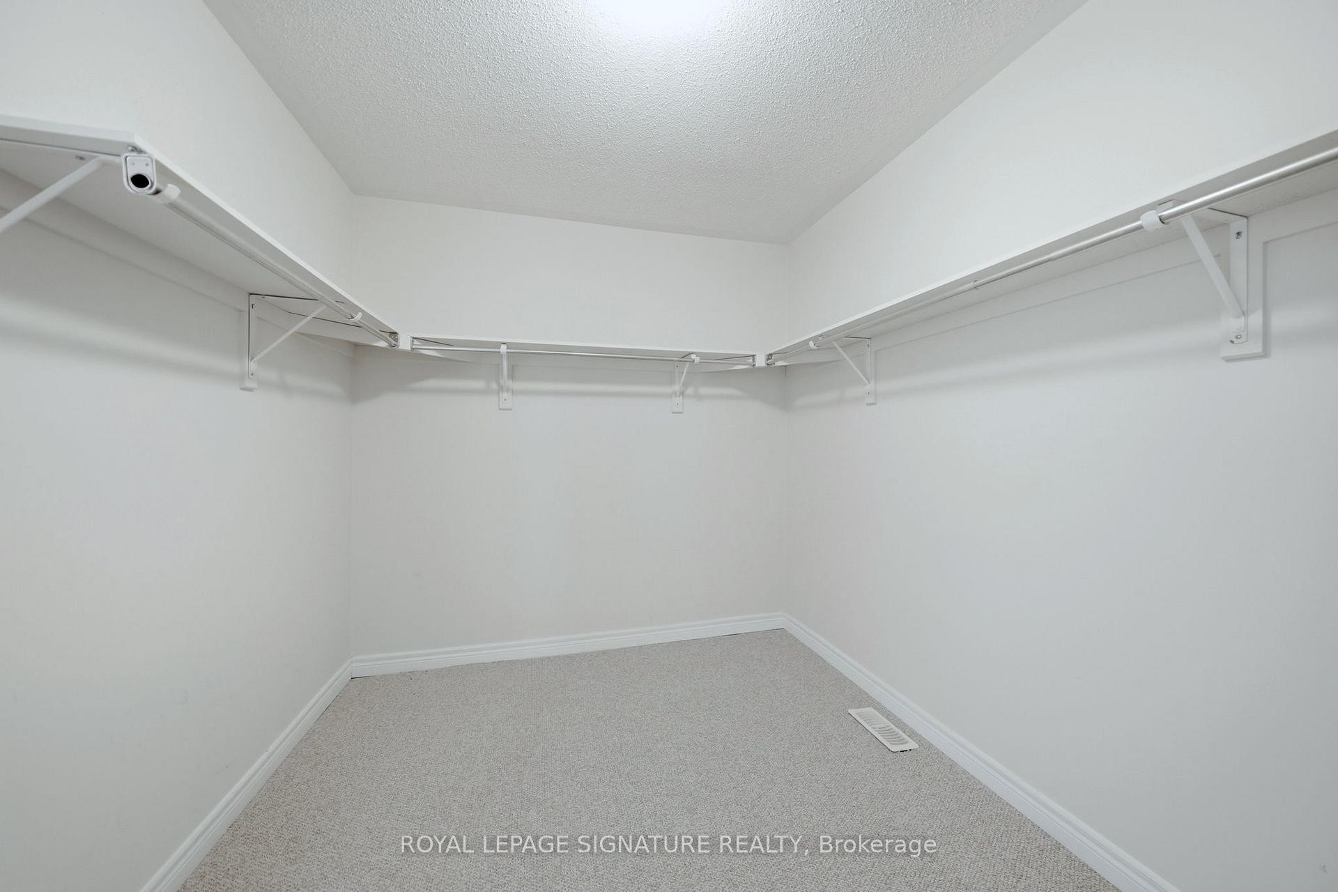 192 Williamson Drive E, Ajax, ON - Indoor With Storage