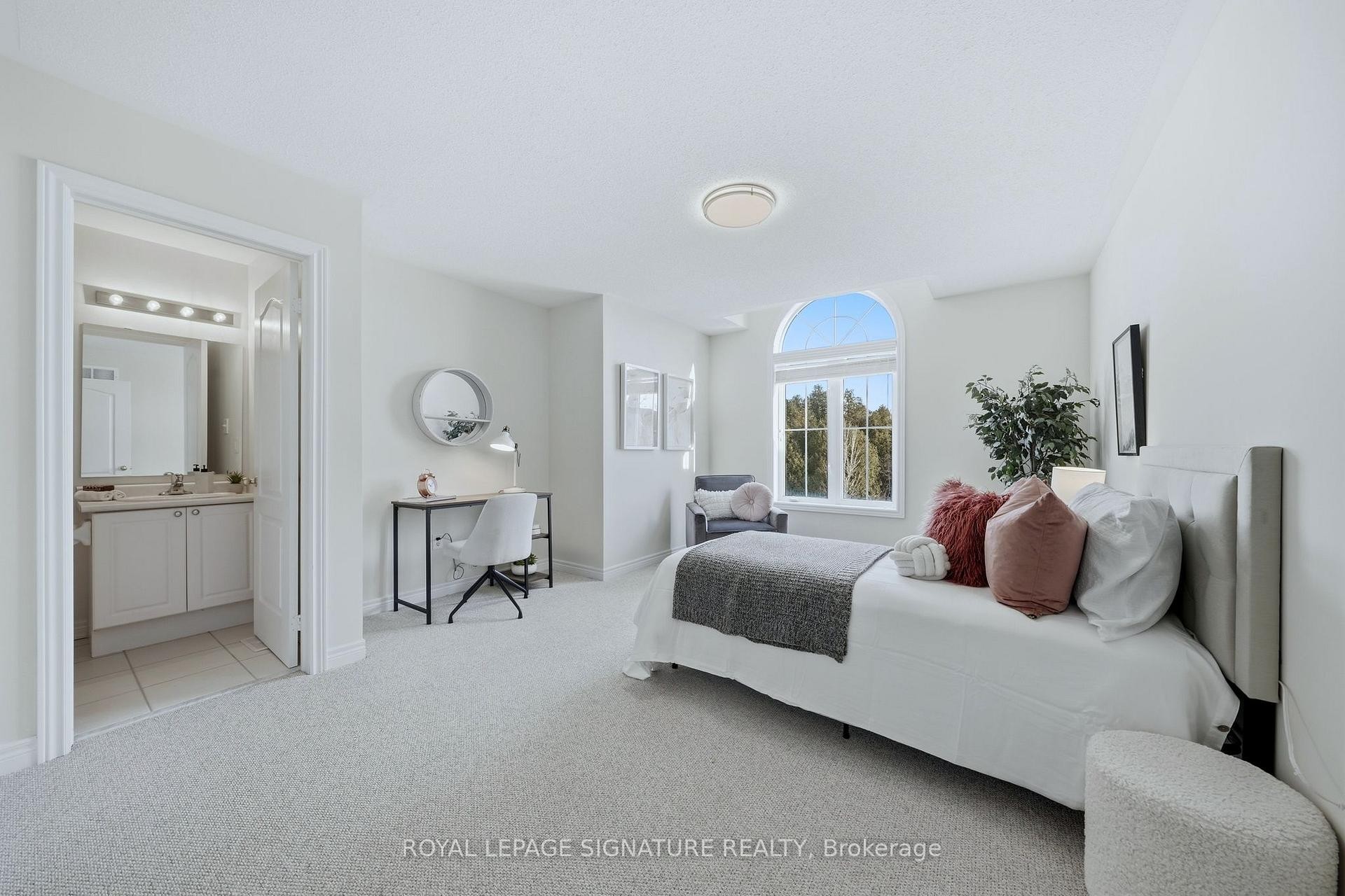 192 Williamson Drive E, Ajax, ON - Indoor Photo Showing Bedroom