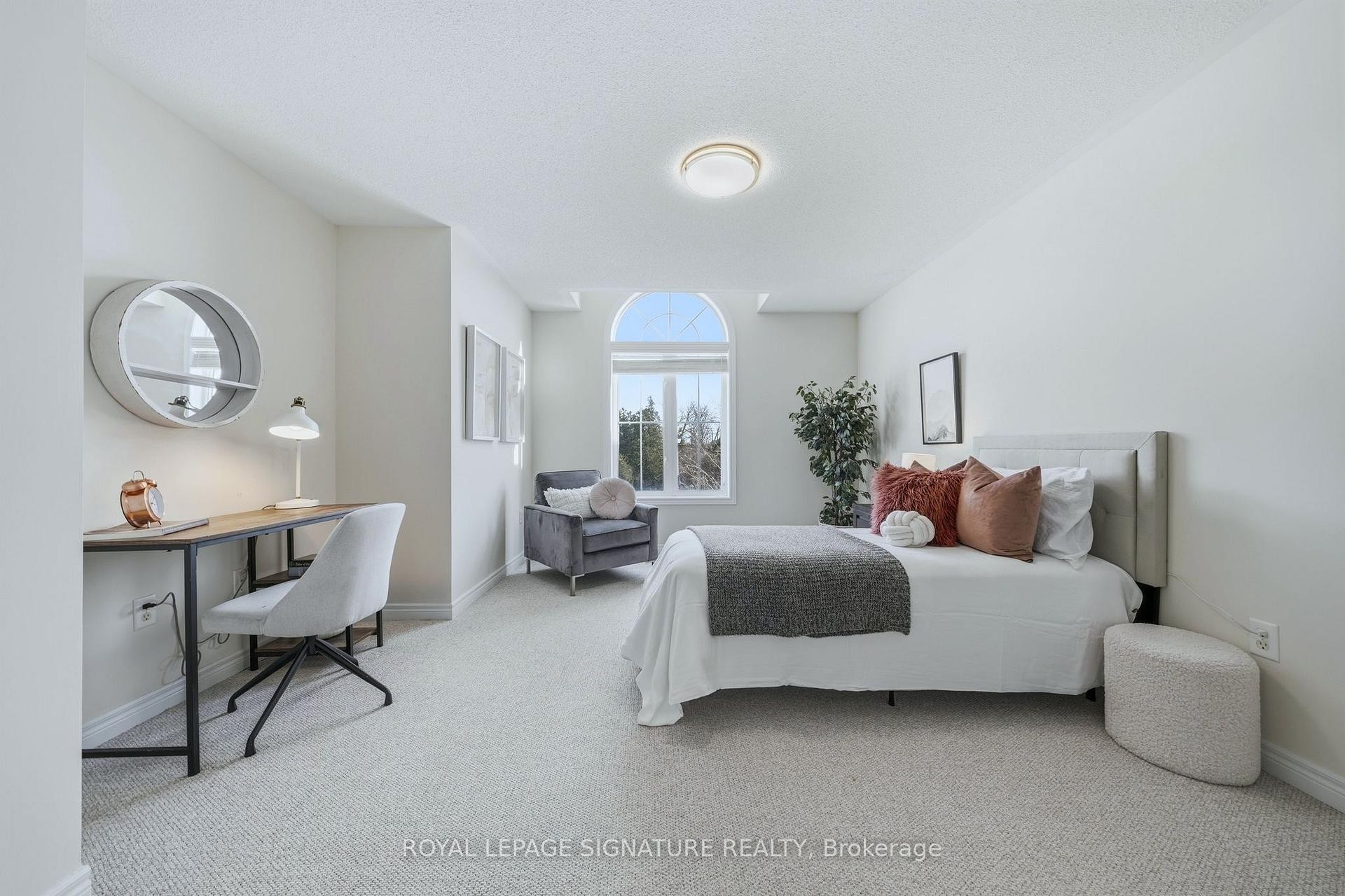 192 Williamson Drive E, Ajax, ON - Indoor Photo Showing Bedroom