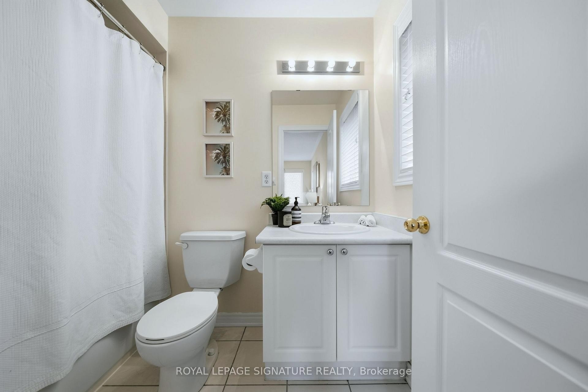 192 Williamson Drive E, Ajax, ON - Indoor Photo Showing Bathroom
