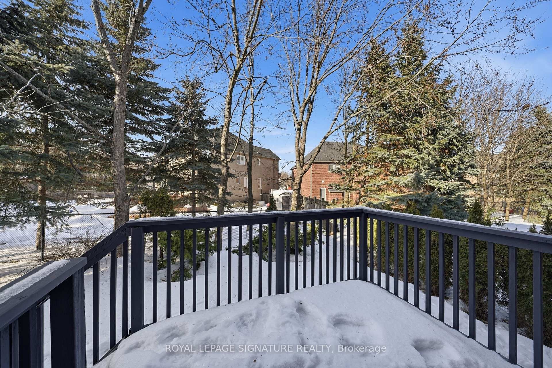 192 Williamson Drive E, Ajax, ON - Outdoor