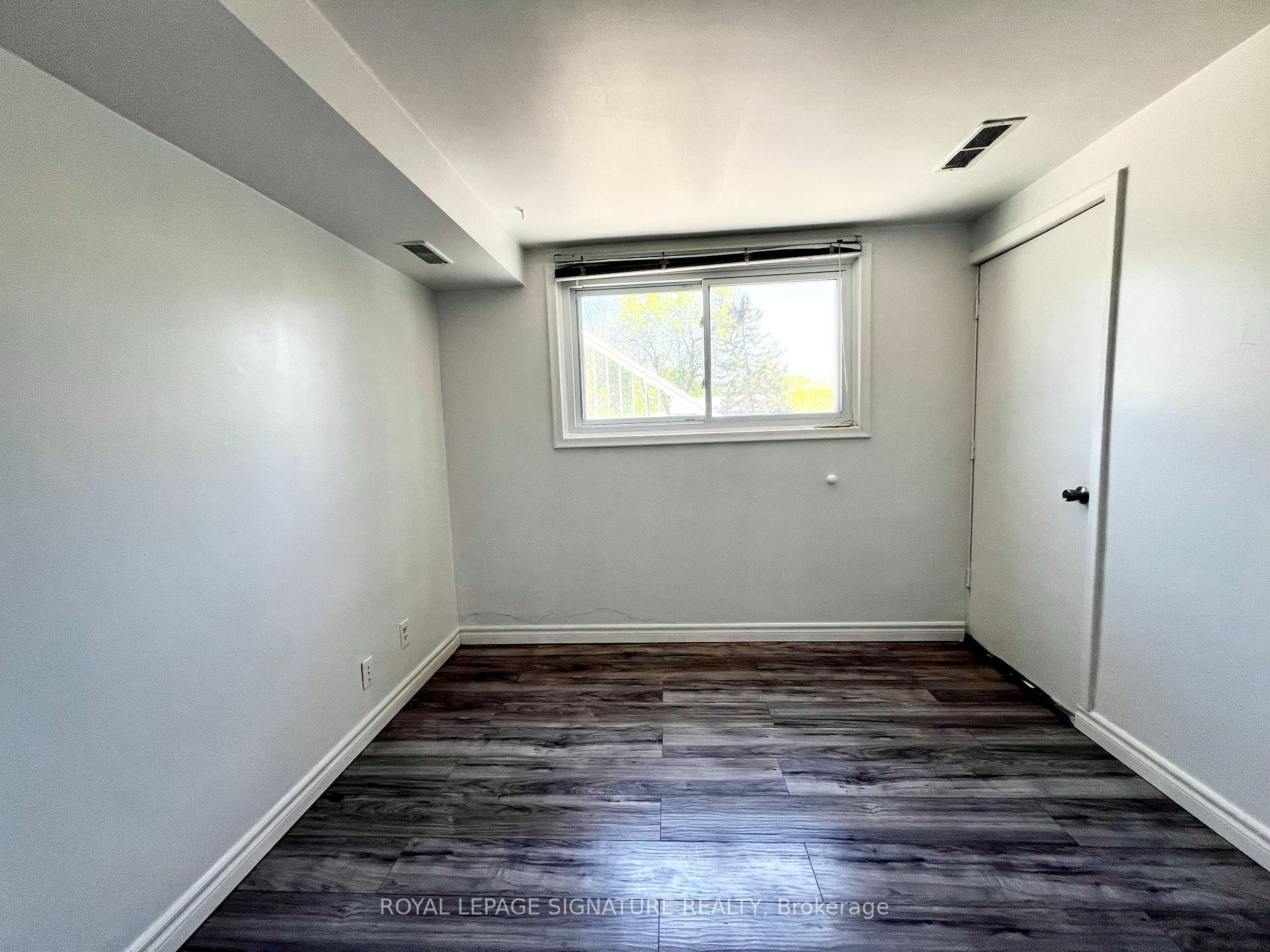 194 Cedarbrae Avenue, Waterloo, ON - Indoor Photo Showing Other Room