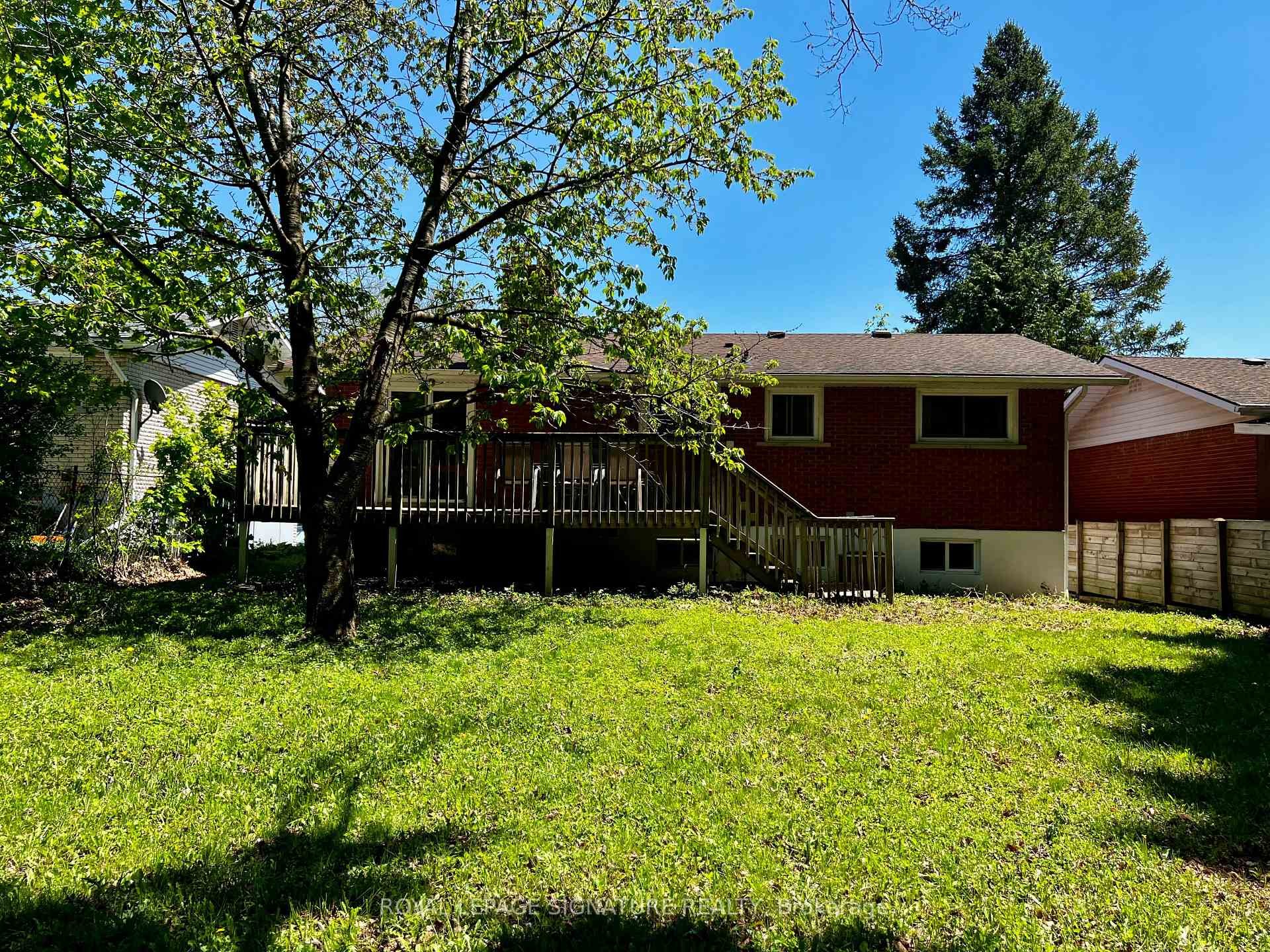 194 Cedarbrae Avenue, Waterloo, ON - Outdoor