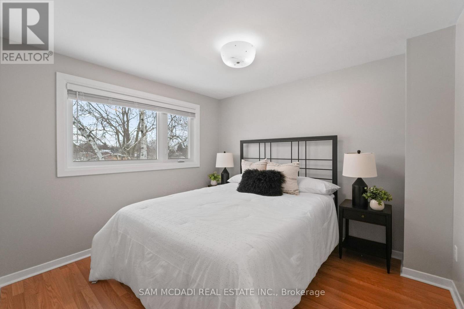 4235 Pheasant Run, Mississauga, ON - Indoor Photo Showing Bedroom