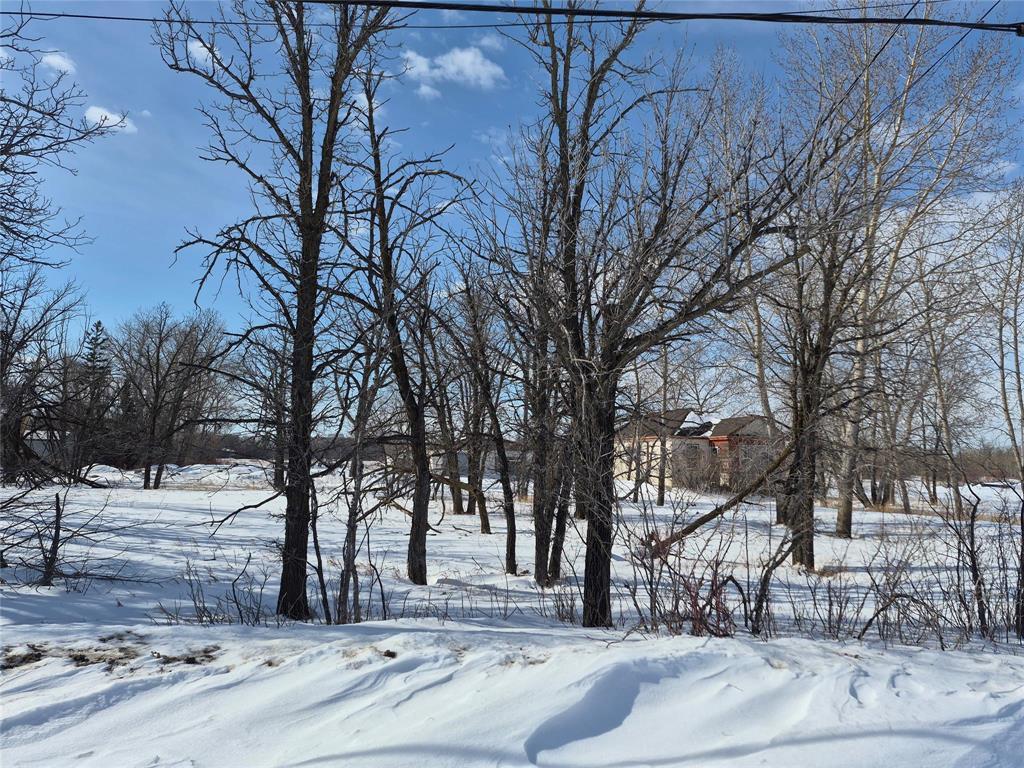 200 Sioux Road W, Winnipeg, MB