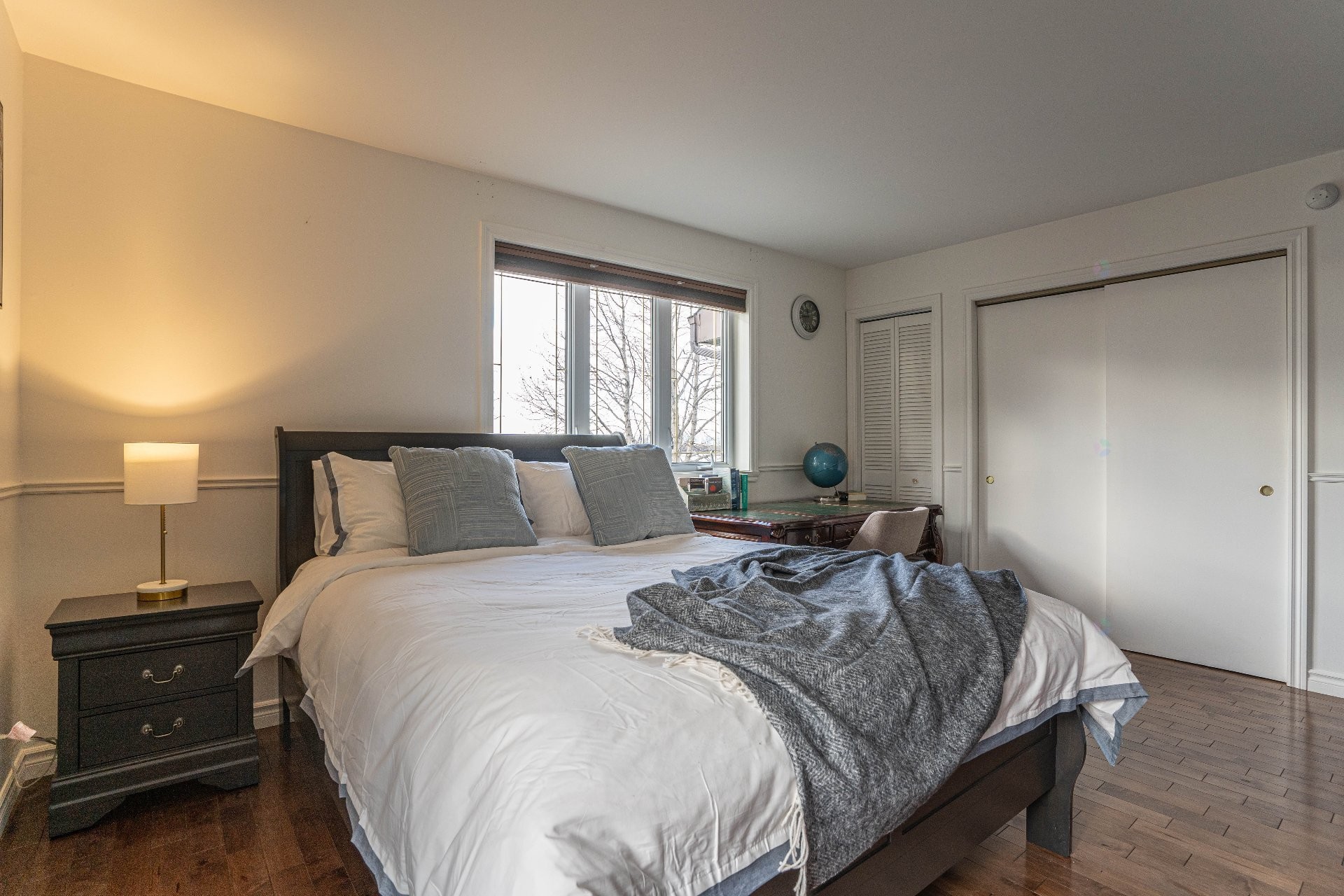 Chambre à coucher - 8940 Boul. Marie-Victorin, Brossard, QC - Indoor Photo Showing Bedroom