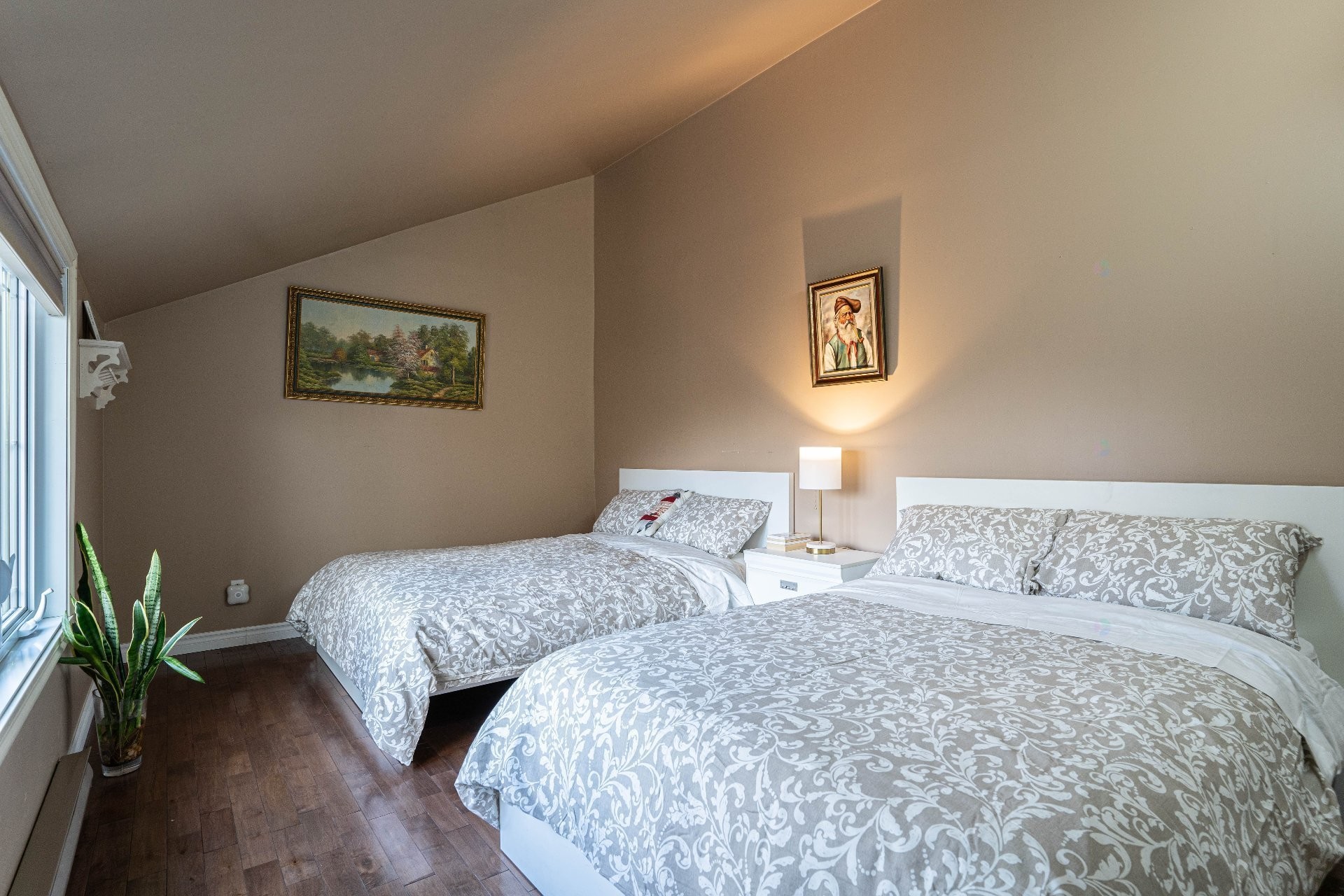 Chambre à coucher - 8940 Boul. Marie-Victorin, Brossard, QC - Indoor Photo Showing Bedroom