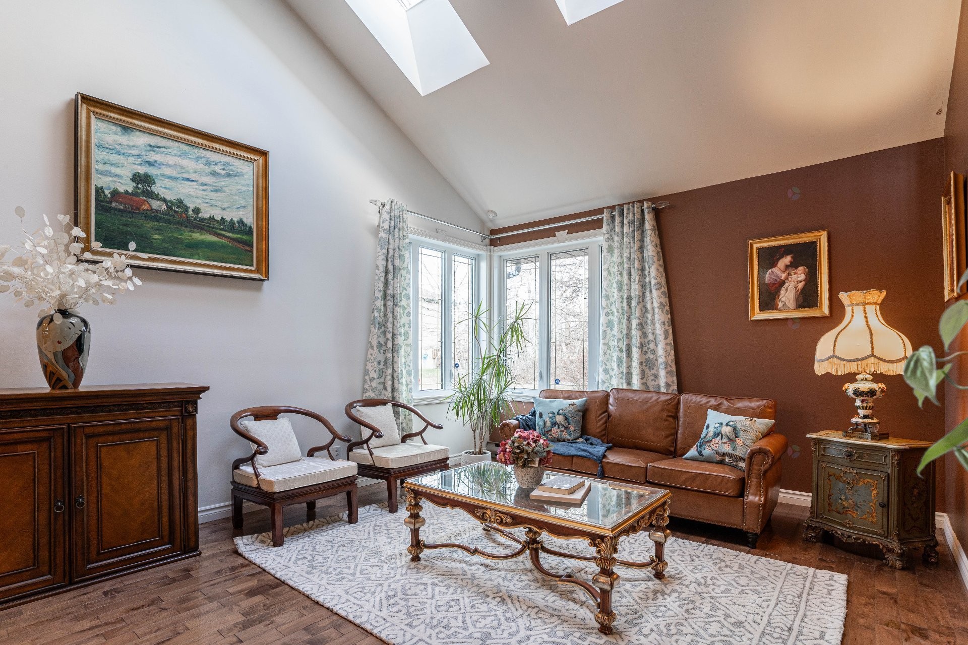 Salon - 8940 Boul. Marie-Victorin, Brossard, QC - Indoor Photo Showing Living Room