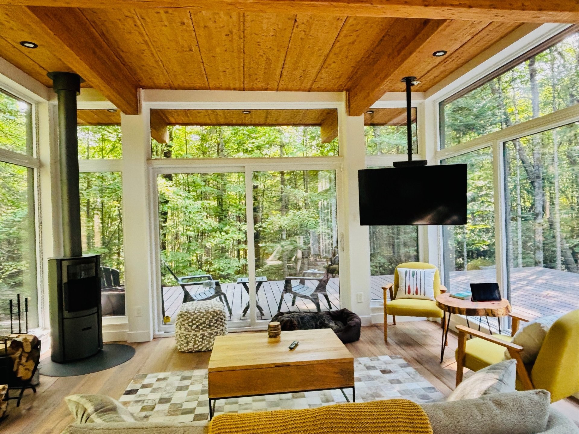 Living Room - 15 Ch. Des Épicuriens, La Conception, QC - With Deck Patio Veranda With Exterior